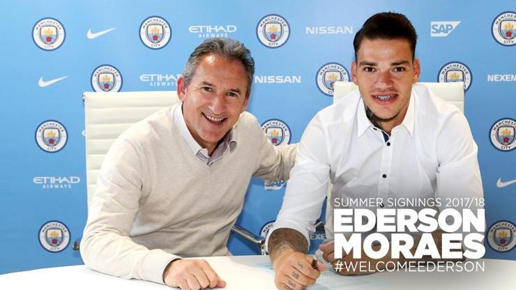 Manchester City 40 milyon euroluk kalecisini açıkladı