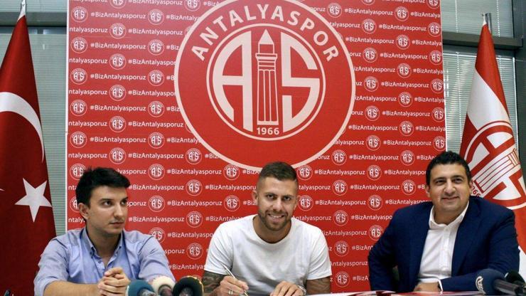 Jeremy Menez üç yıllık sözleşmeye imza attı