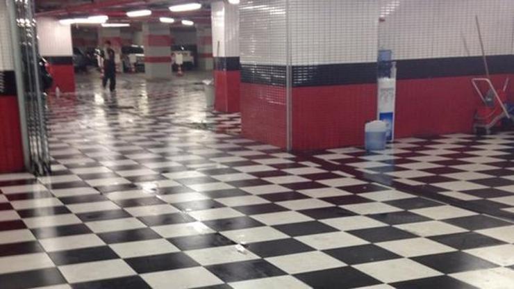 AVM otoparkında kadın müşteriye saldırı