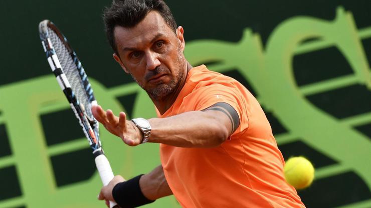 Paolo Maldini tenis turnuvasına ilk turda veda etti