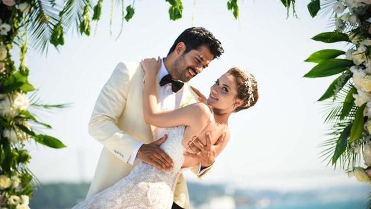 Fahriye Evcen ve Burak Özçivitten romantik paylaşım