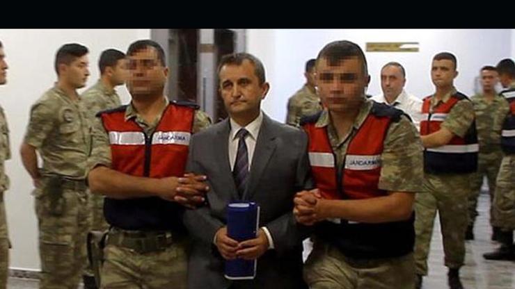 Darbeci generalden porno filmli savunma