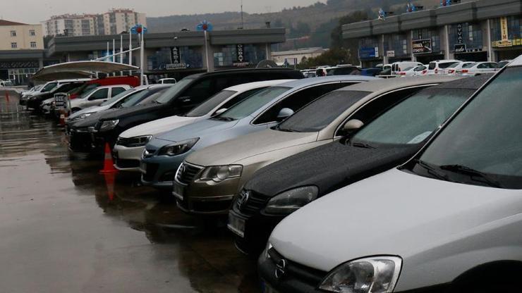 Otomobil ve hafif ticari araç pazarı ilk yarıda yüzde 8,6 daraldı