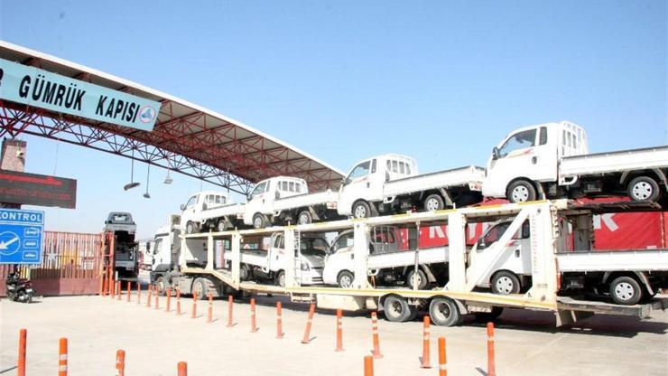 Özgür Suriye Ordusuna araç sevkiyatı