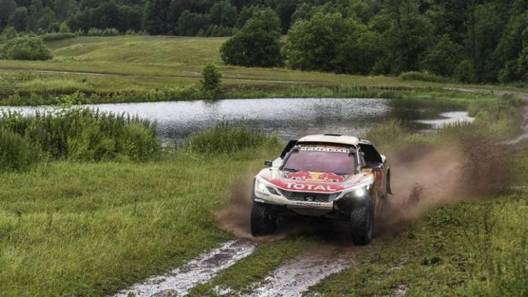 İpek Yolu Rallisinin ikinci etabını Peterhansel kazandı