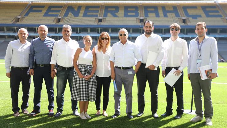 UEFA Fenerbahçenin stadını gezdi