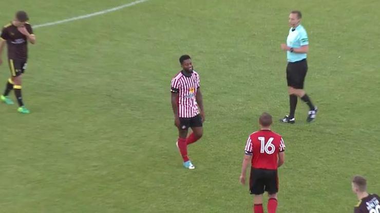 Jeremain Lens uzaktan güzel bir gol attı
