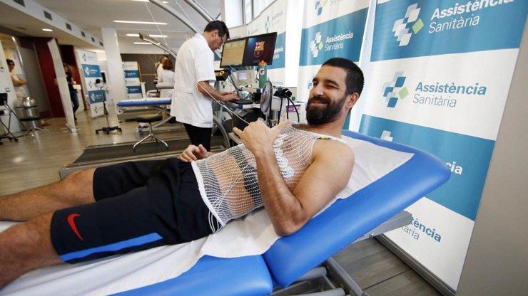 Arda Turan sağlık kontrolünden geçti
