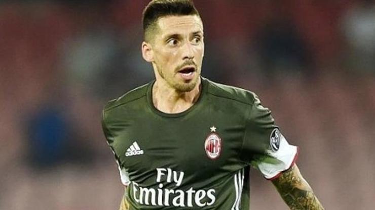 Beşiktaş transfer haberleri 12 Ağustos... Jose Sosa ve Kaan Ayhan geliyor