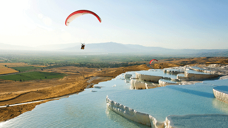 Pamukkaleye yabancı turist ilgisi