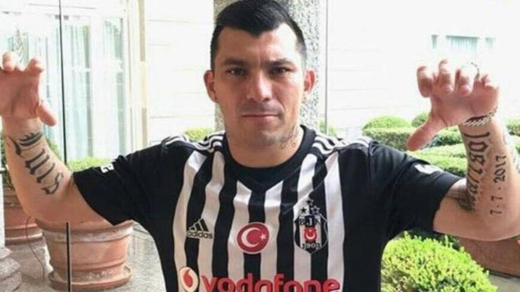 Beşiktaş ile anlaşan Gary Medel İstanbulda