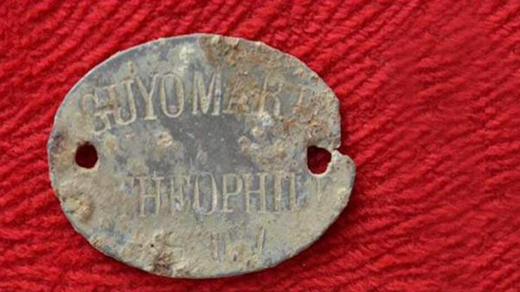 Fransız askerin künyesi 102 yıl sonra bulundu