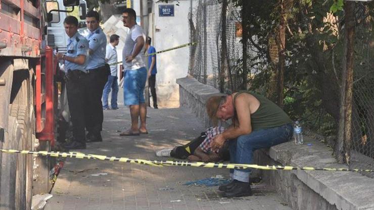 Yolda fenalaşan firari asker öldü