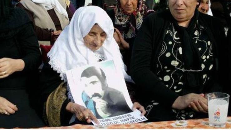 Berfo Ana öldü, dava düşsün