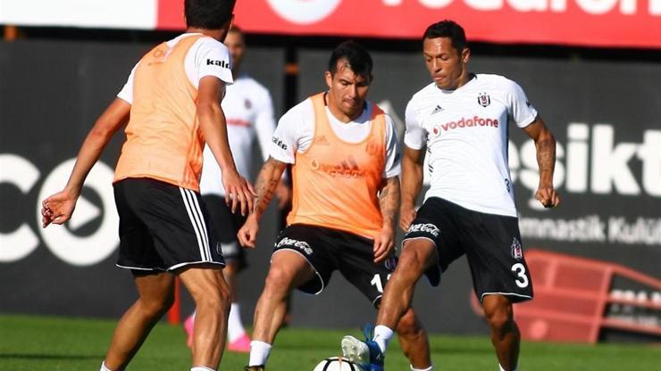 Beşiktaşın Bursaspor maçı muhtemel 11i