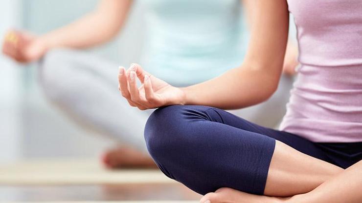 Myanmar nedeniyle Türkiyede yoga yapanları hedef gösterdiler