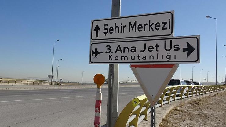 Alman milletvekilleri Konyada görevli askerlerini ziyaret etti