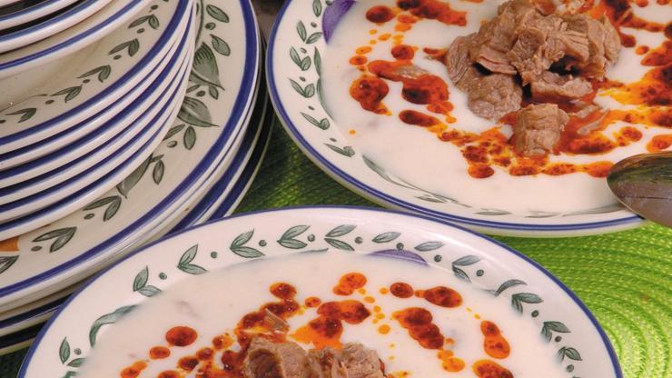 Etli Paça çorbası nasıl yapılır Etli Paça Çorbası tarifi
