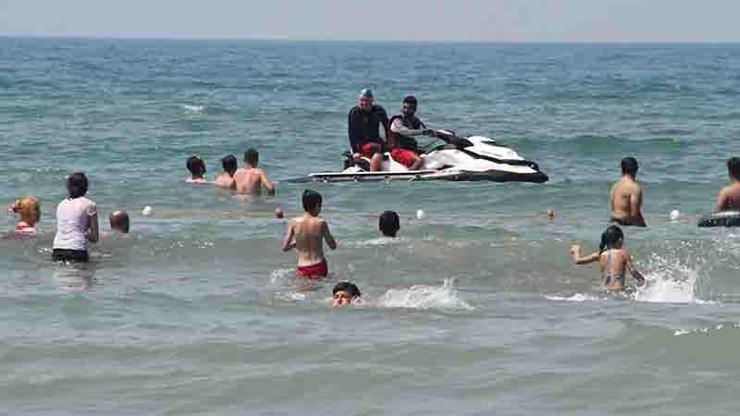 Yaz boyunca 1.230 kişiyi boğulmaktan kurtardılar