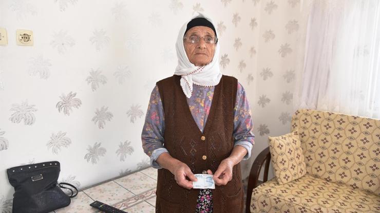 Yaşlı kadın kira param dedi, hırsız yarısını çaldı