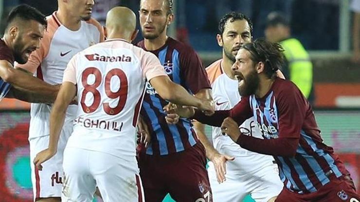 Feghouli ve Olcay Şahan koridorda da kavga etti