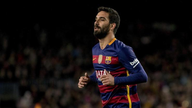 Arda Turan Monaconun kapısından dönmüş