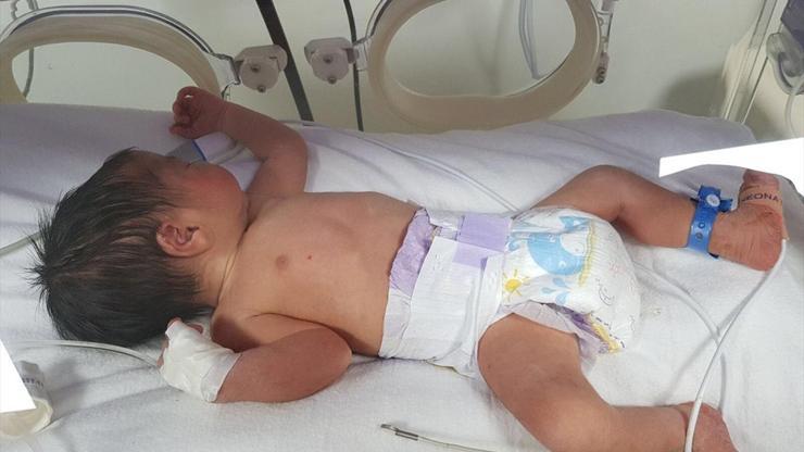 Batmanda parkta bir günlük bebek bulundu
