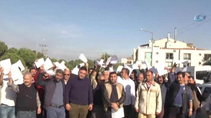 Manisa-İzmir yolunu trafiğe kapattılar