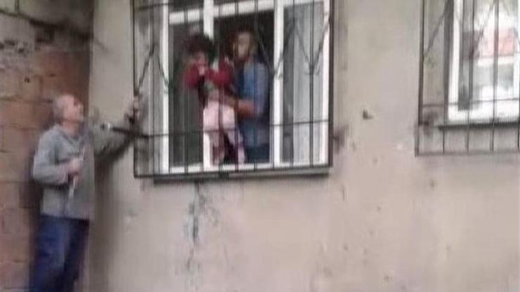 Demir korkuluklara kafası sıkışan 3 yaşındaki Hazalı itfaiye kurtardı