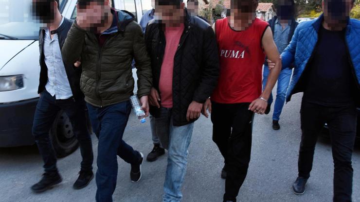 Göçmenlerle insan kaçakçıları arasında kavga çıktı