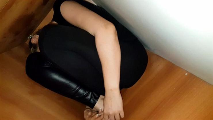 Polis baskınında dolaba saklandı, ölmek üzereyken son anda kurtarıldı
