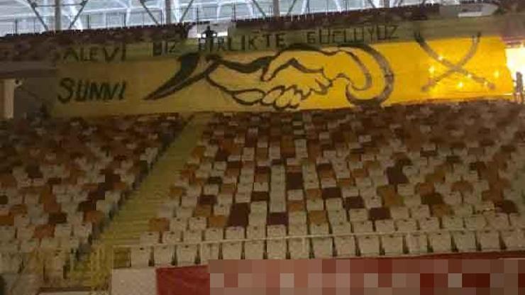 Malatyaspor taraftarlarından pankart tepkisi