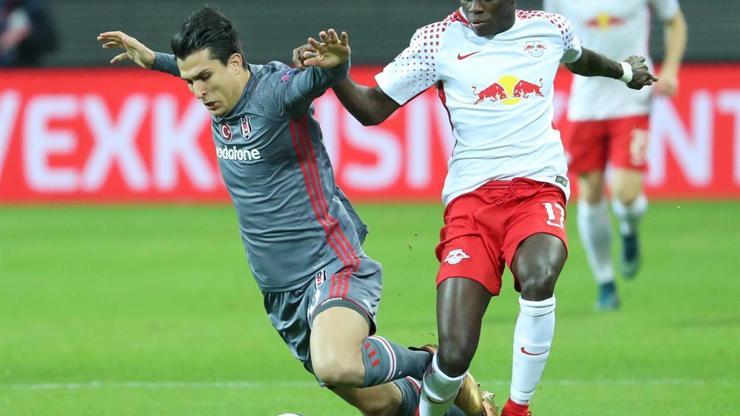 Beşiktaşı yaka paça durdurmaya çalıştılar