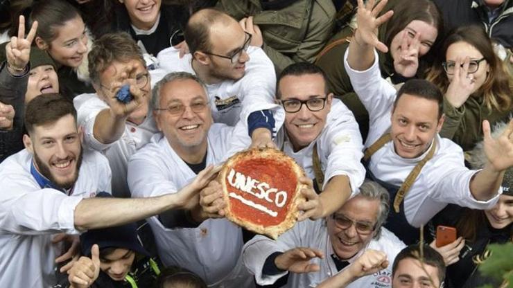 UNESCO Napoliten pizzasını “İnsanlığın Ortak Mirası” ilan etti