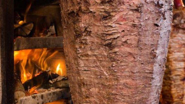 Döner 8 öğrenciyi hastanelik etti
