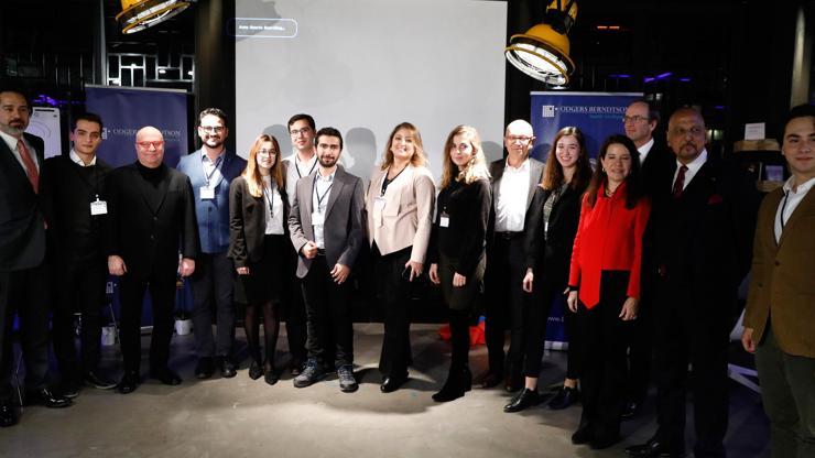 Bir gün CEO programı bugünün liderleriyle geleceğin liderleri arasında köprü kuracak