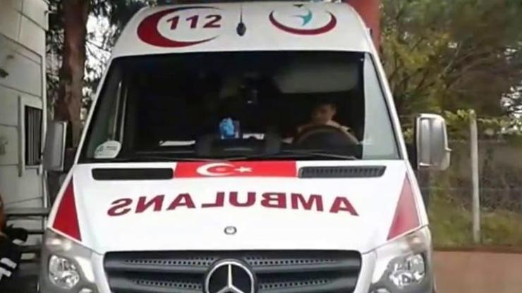 Ambulans ekibine tepe lambası dayağı