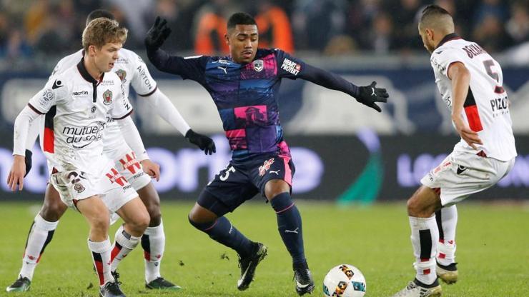 Manchester United Malcolm için 40 milyon sterlin önerdi