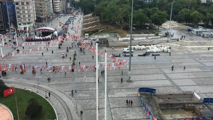 Son dakika... Taksim Meydanına çıkan yollar araç trafiğine kapatıldı
