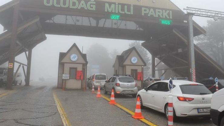 Uludağdaki araç kuyruğunun nedeni belli oldu