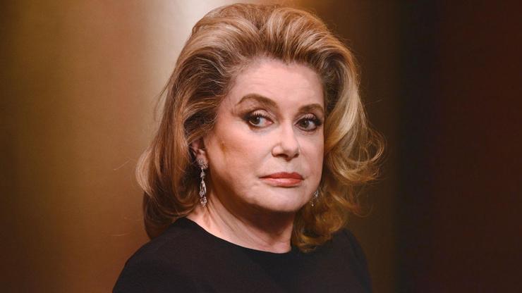 Dünyaca ünlü oyuncu Catherine Deneuve cinsel taciz mağdurlarından özür diledi