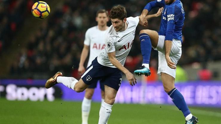 Cenk Tosun Evertondaki ilk maçında alkışlandı