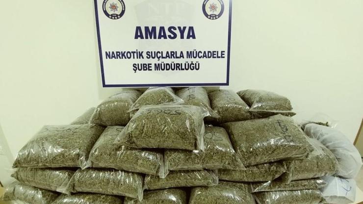 21 kilo uyuşturucuya 2 gözaltı