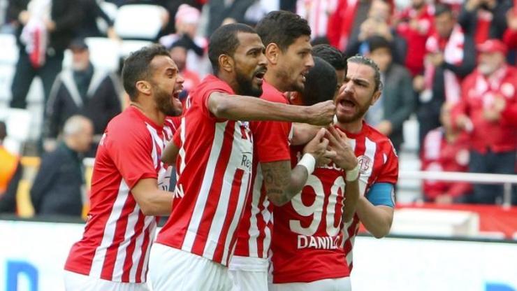Antalyaspor 3-1 Yeni Malatyaspor / Maç Özeti
