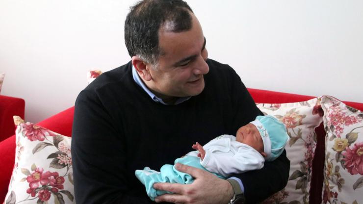 Başkan Alper Taşdelenden minik adaşına ziyaret