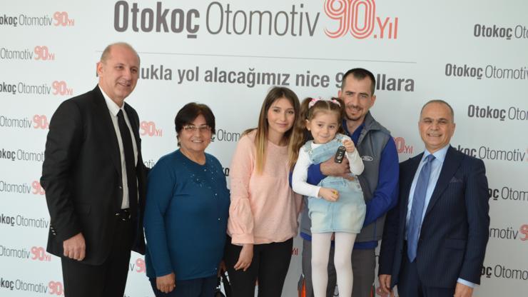 Otokoç 90ıncı yaşında araç hediye etti