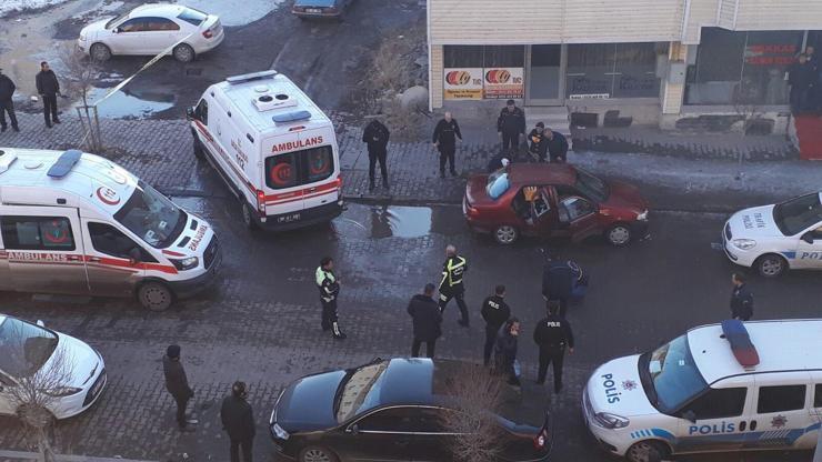 2 yıl önce ayrıldığı eşini öldürdü