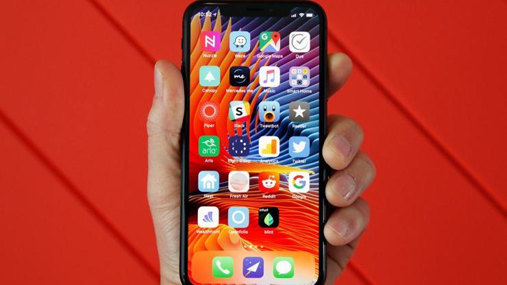 LCD ekranlı iPhone’a talep çok fazla