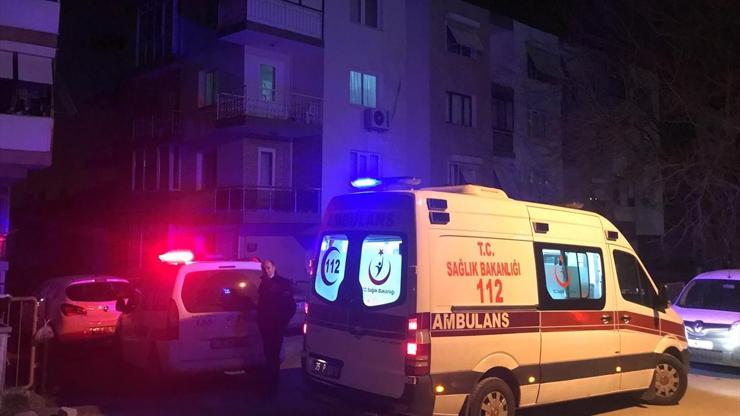 İzmirde şüpheli ölüm: Kapısı kırık evde ölü bulundu