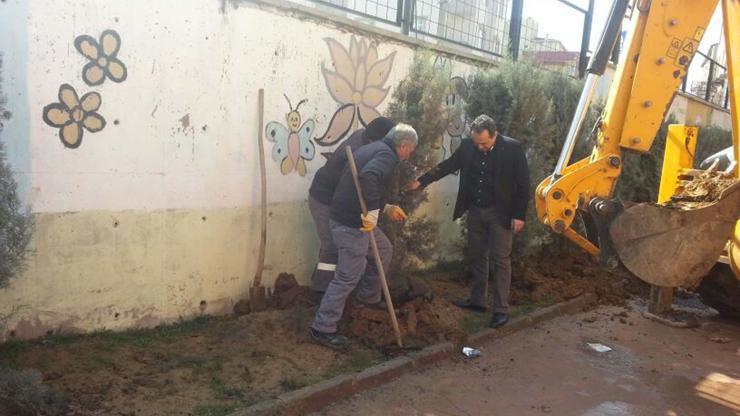 Şehitler için fidan dikildi